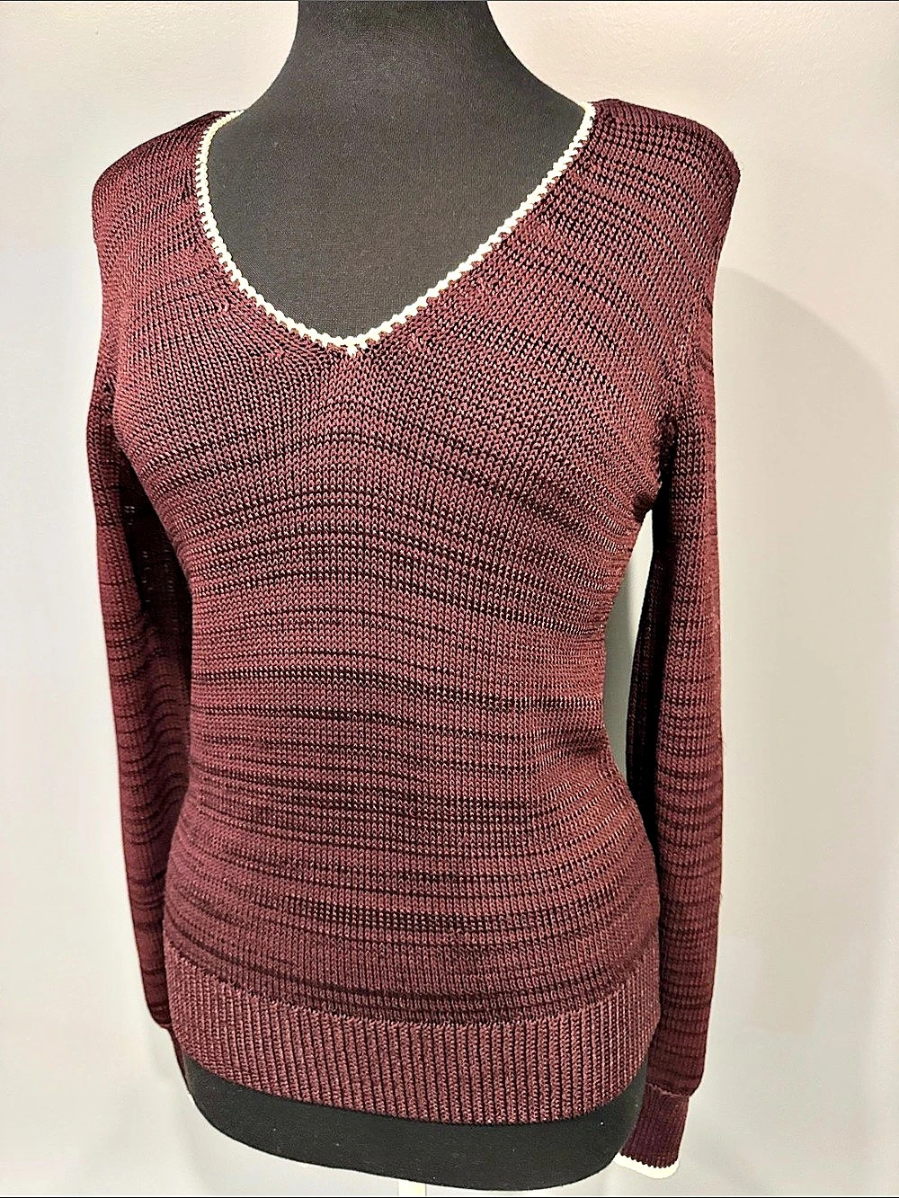 Reiss V-Neck Sweater in Purple Size Small NWT
